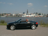 13. August 2000 / Hamburg / Foto-Shooting im Hamburger Hafen